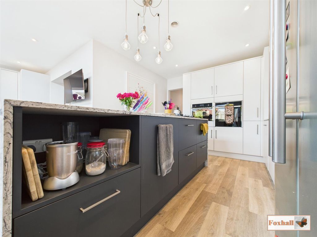 Property photo 2 of 22 Kitchen Area