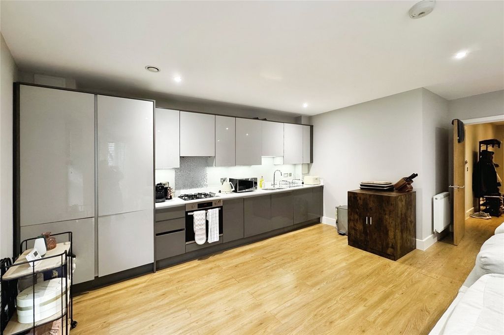 Property photo 3 of 13 Kitchen