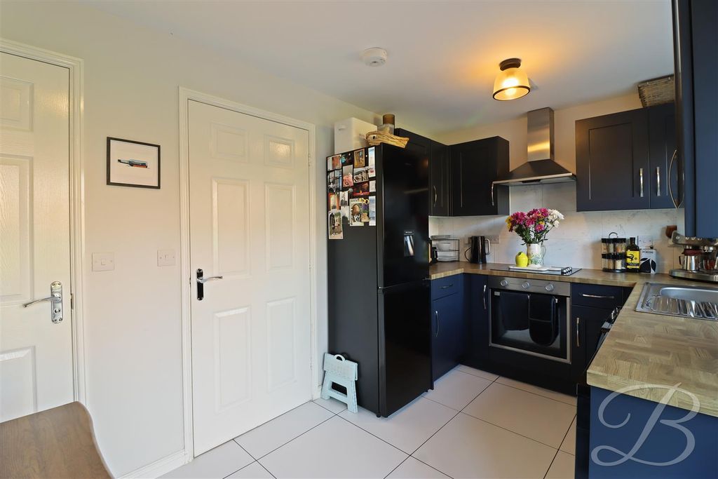 Property photo 3 of 16 Img_1990_1.Jpg
