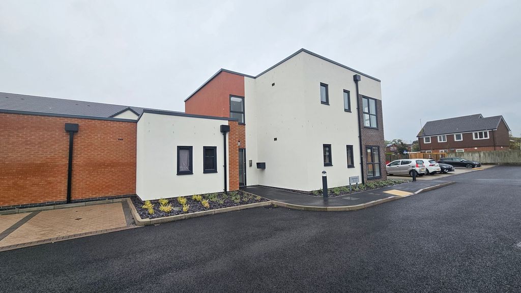 Property photo 1 of 8 Photo 1