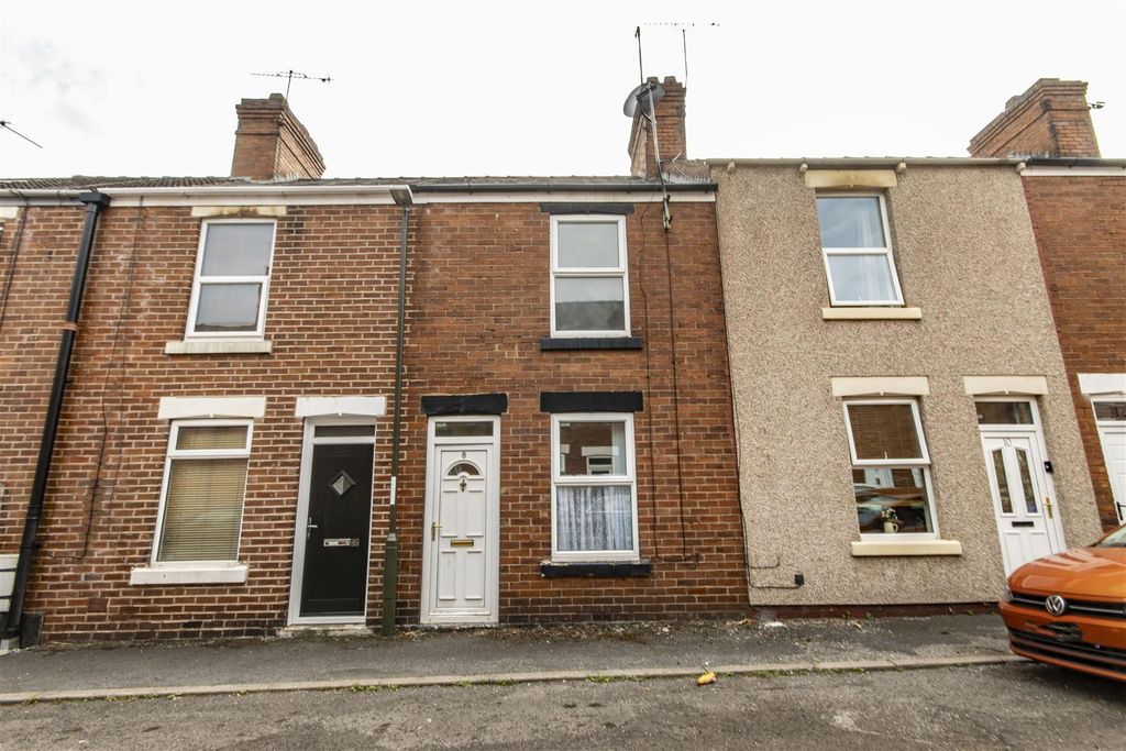 Property photo 1 of 8