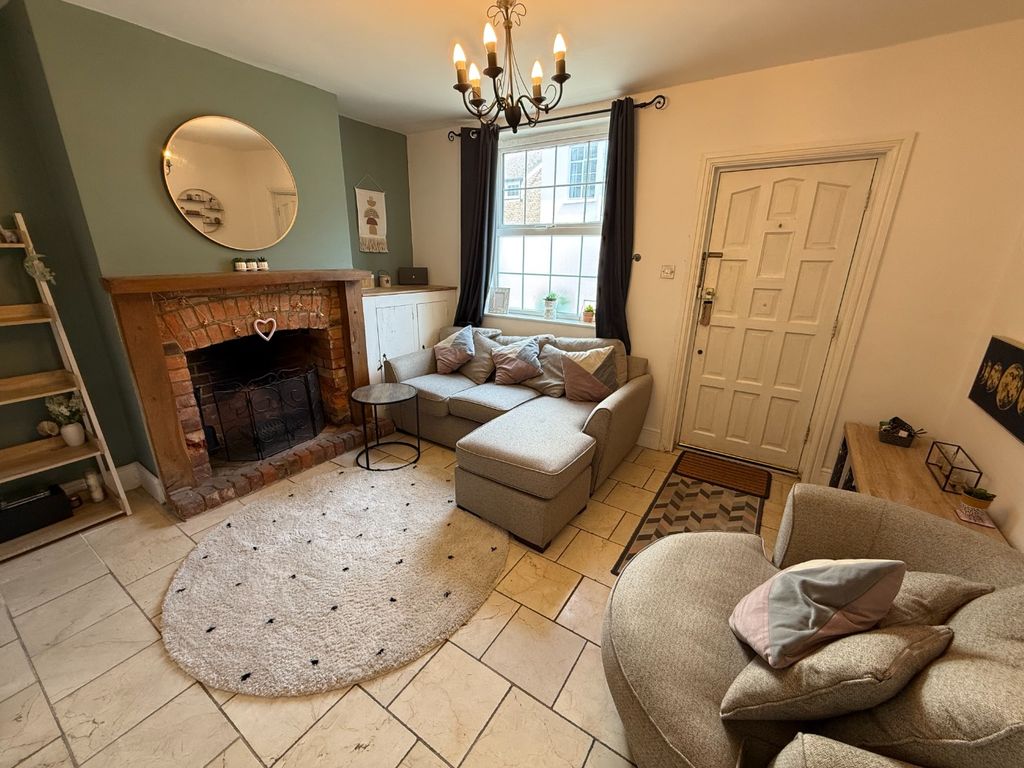 Property photo 3 of 17 5093325