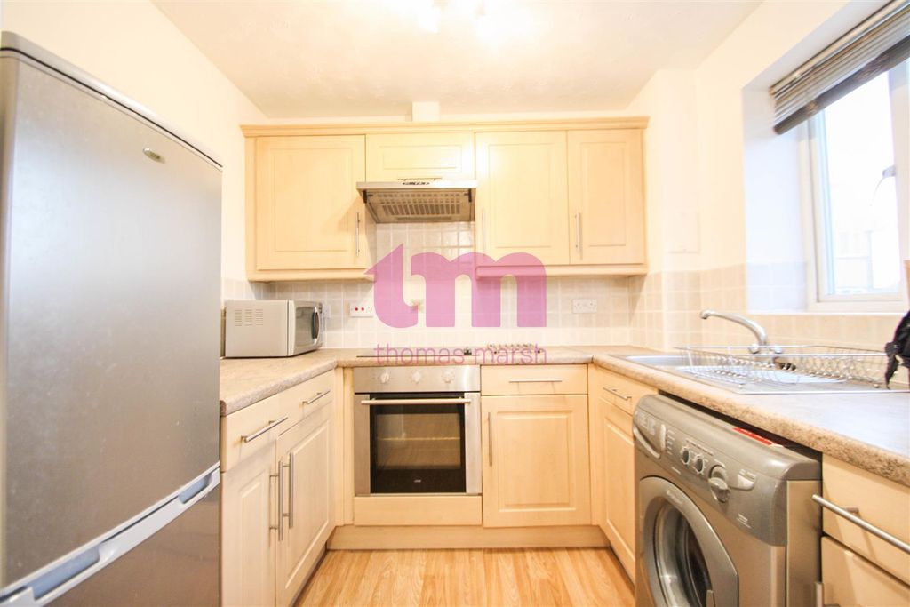 Property photo 2 of 7