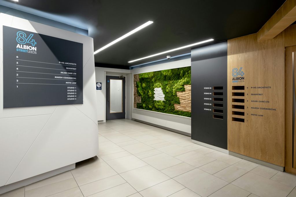 Property photo 2 of 12 FM_84_Albion_Street_Ceg60.Jpg