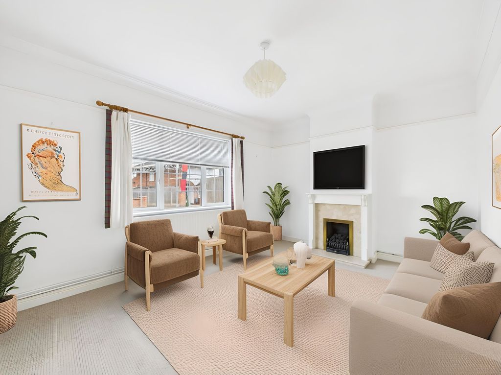 Property photo 2 of 20 Lounge (Virtually Furnished)