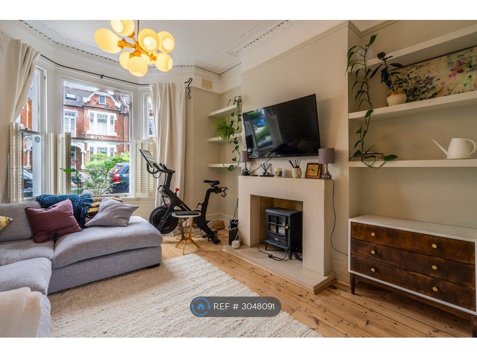 Property photo 2 of 21