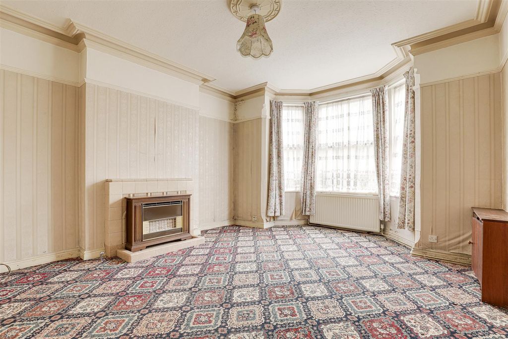 Property photo 2 of 21 12.Jpg