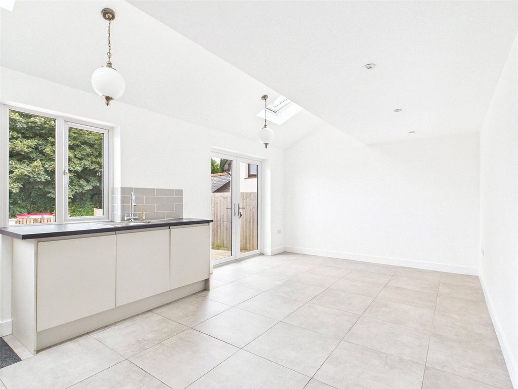 Property photo 3 of 9 Picture No. 17