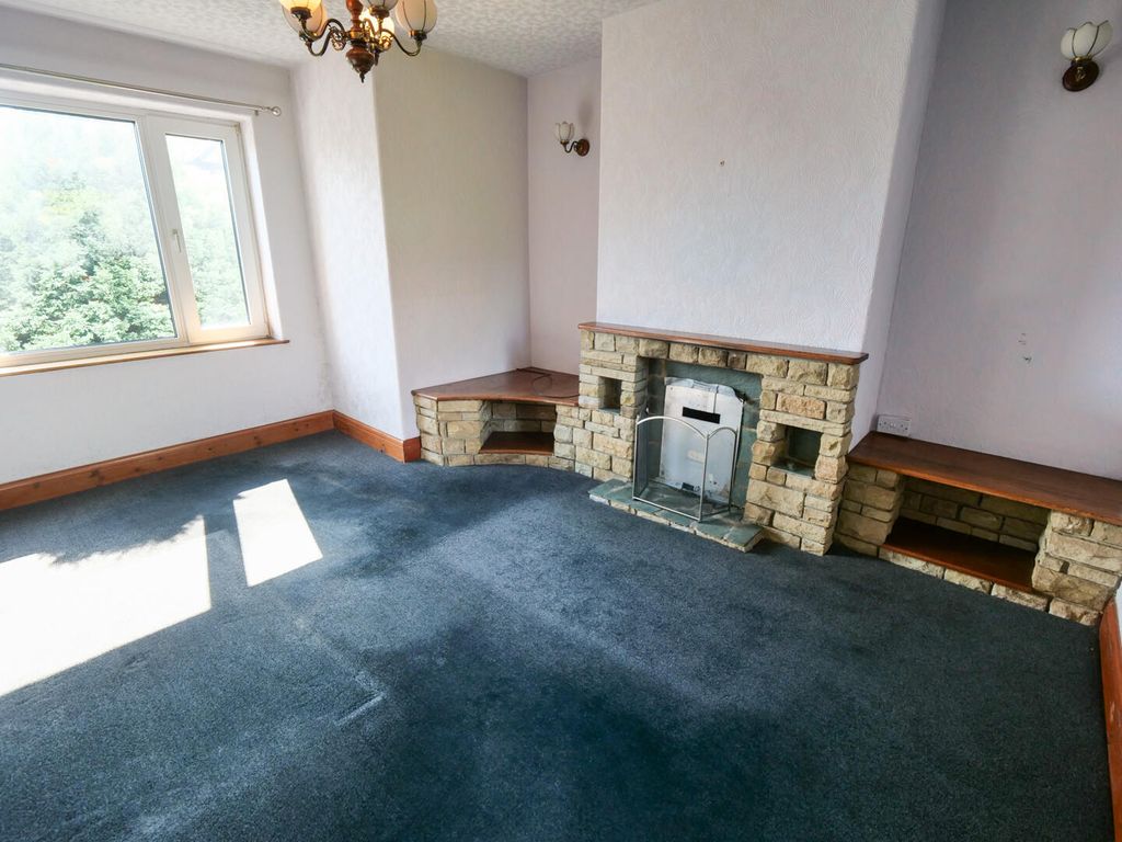 Property photo 2 of 12 Living Room