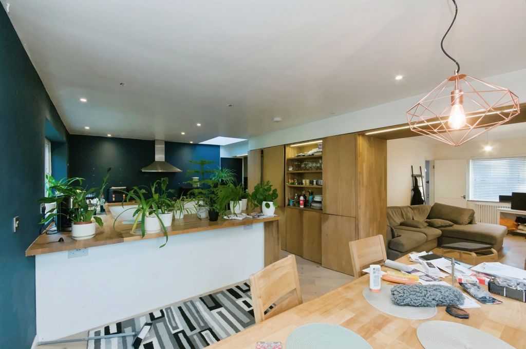 Property photo 2 of 21 Pbox-Img.Jpg