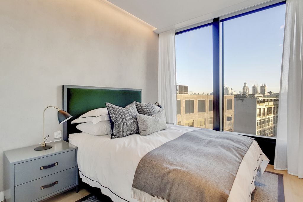 Property photo 3 of 12 11_Bedroom_7