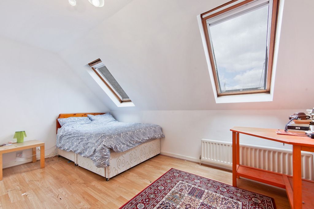 Property photo 3 of 10 Photo 3