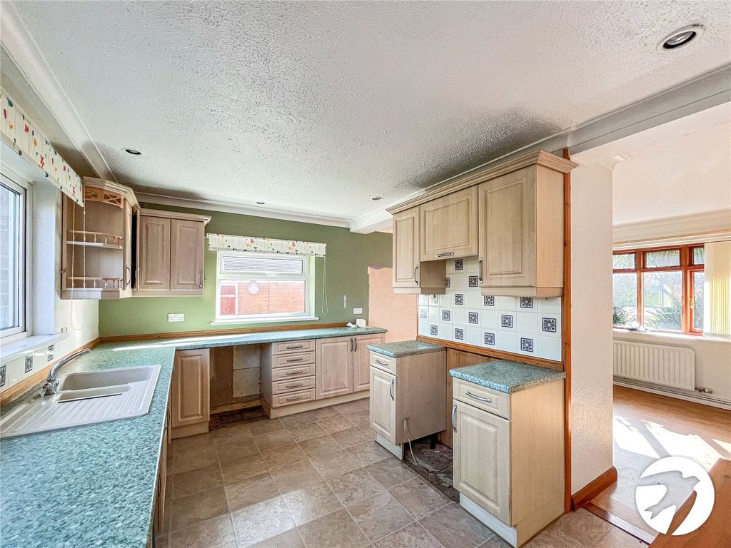 Property photo 2 of 17 Picture No. 08