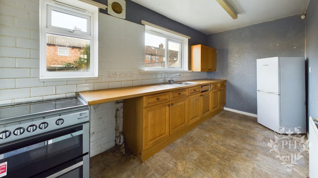 Property photo 3 of 14 Cam01415G0-Pr0391-Still002.Jpg