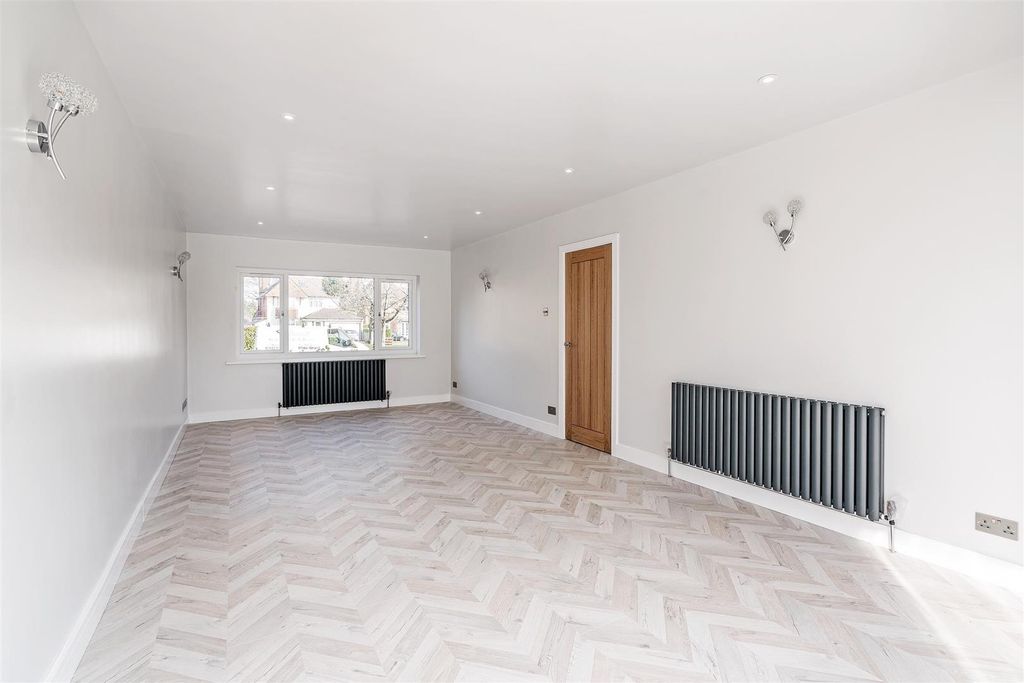 Property photo 3 of 13 88 Seven Star Road-13_Lo.Jpg