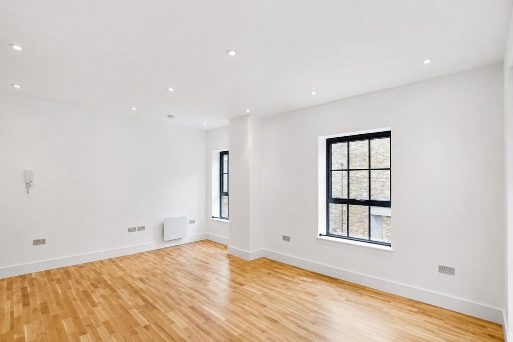 Property photo 3 of 16 Apartment 5E5De.Png