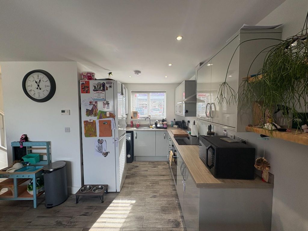 Property photo 3 of 21 Img_5489.Jpg