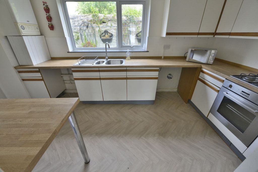 Property photo 3 of 22