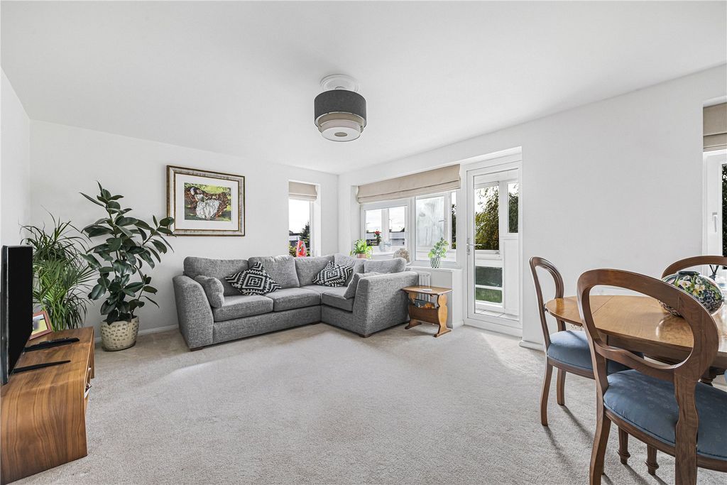 Property photo 1 of 18 Picture No. 08