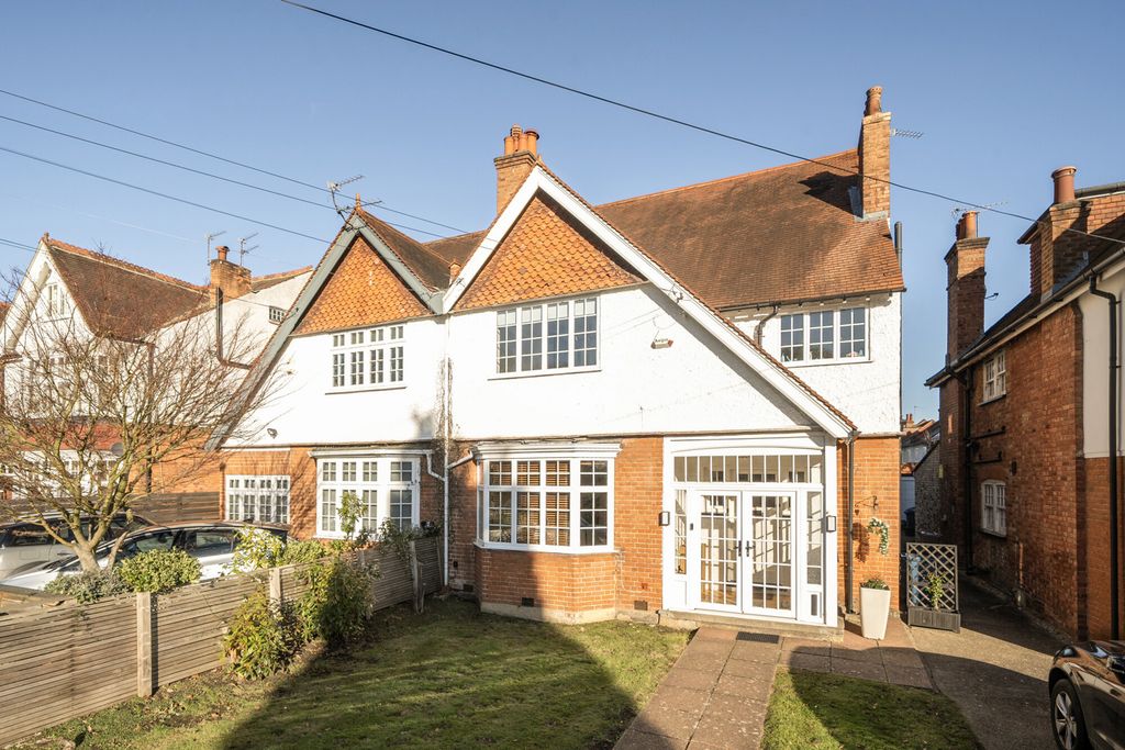 Property photo 1 of 17 1381793-12-692063...