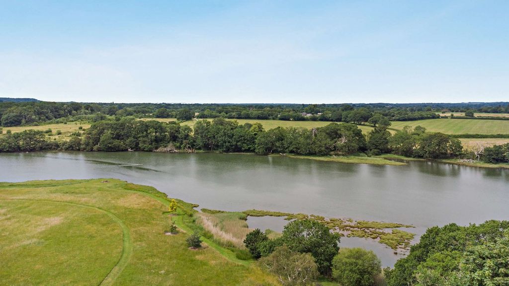 Property photo 2 of 13 River View