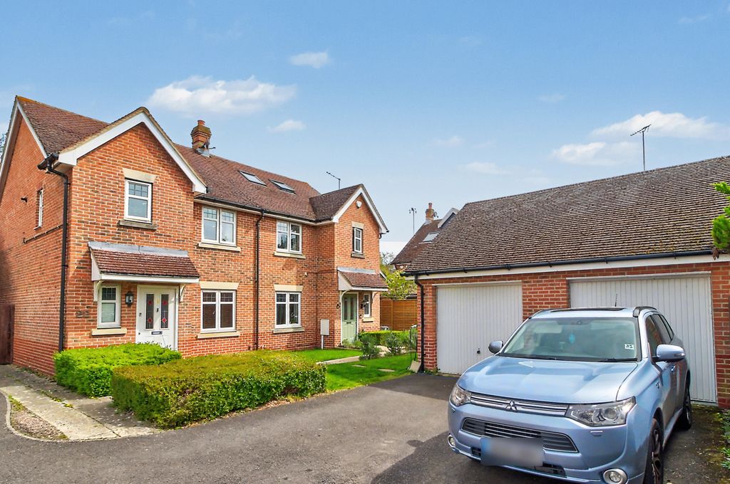 Property photo 1 of 16 Front2