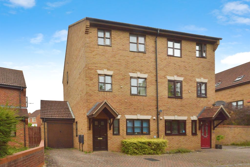 Property photo 1 of 15