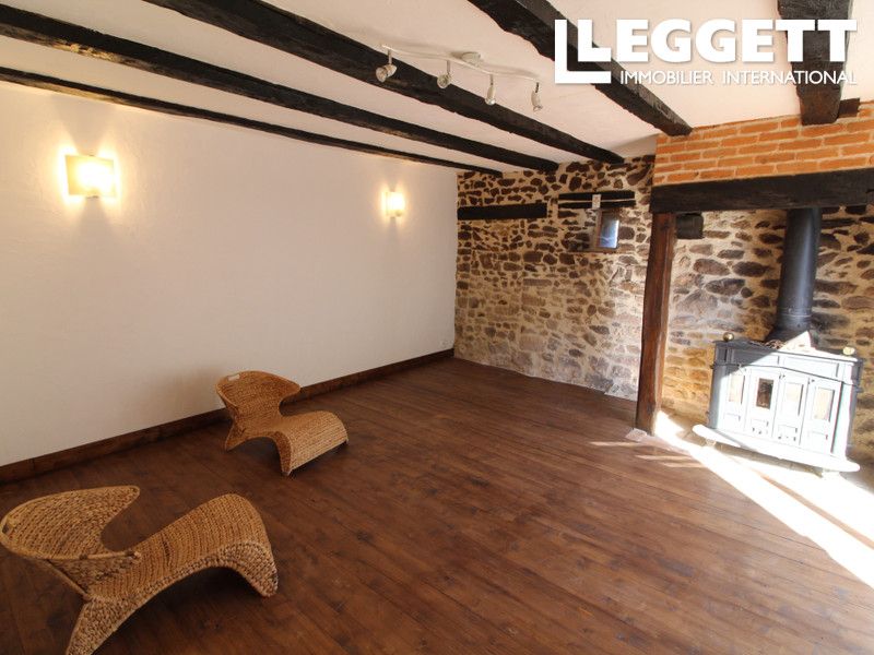 Property photo 2 of 10