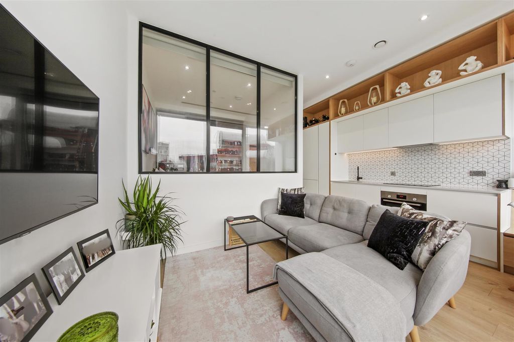 Property photo 3 of 13 Rhxrna8Vzei_Yxmu8Sx4Rw.Jpg