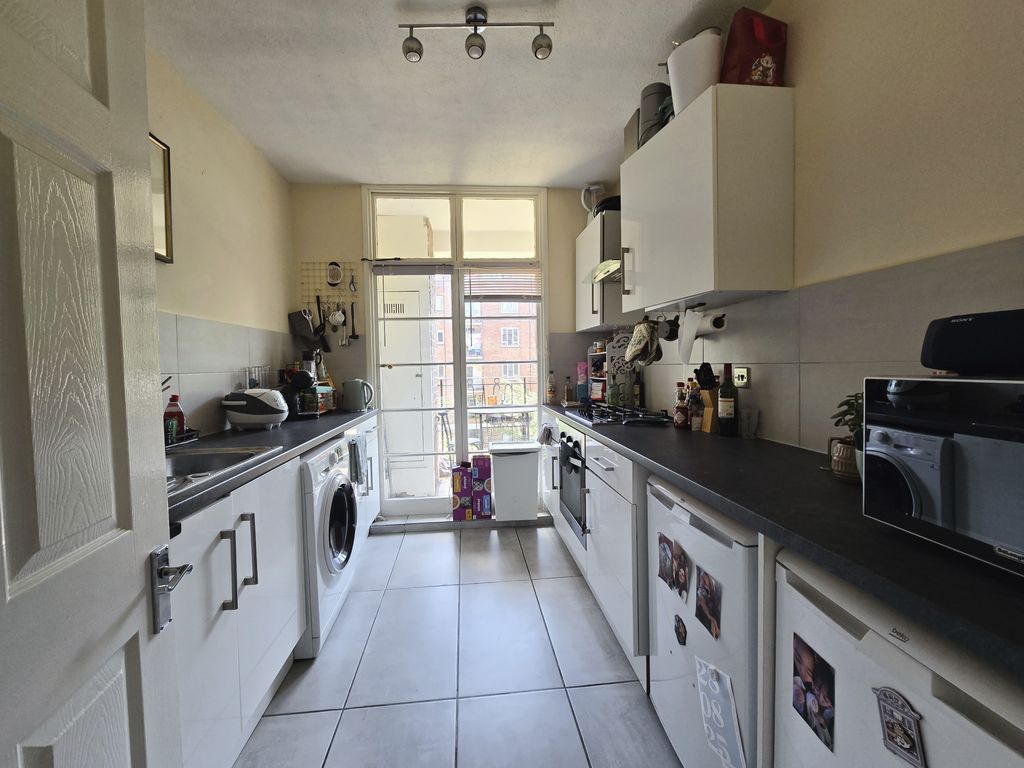 Property photo 2 of 7