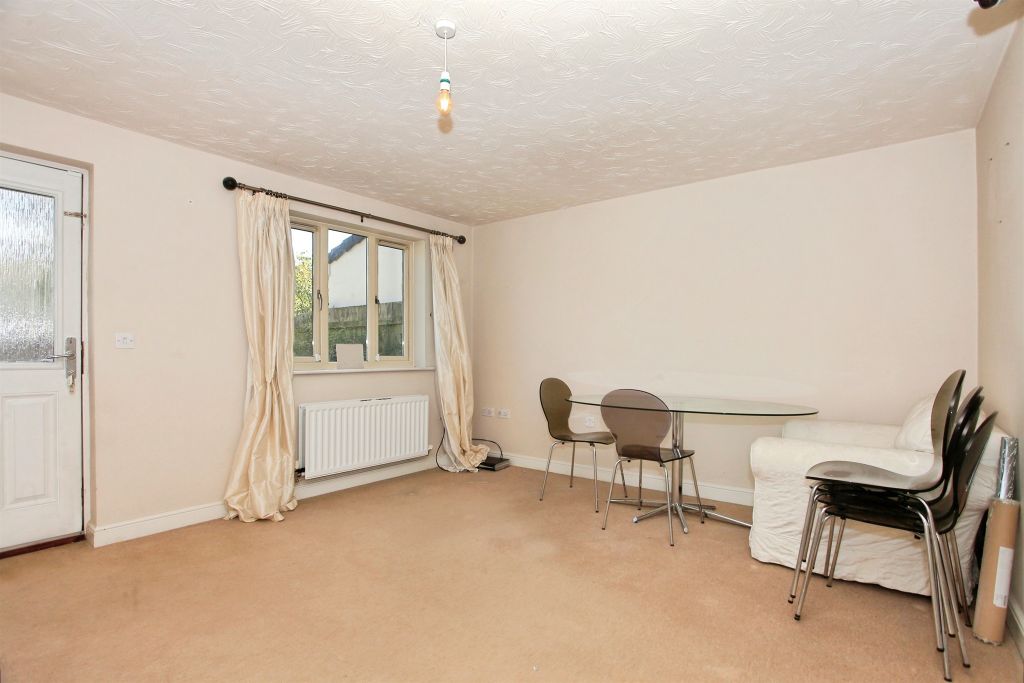 Property photo 2 of 17 Lounge/Diner