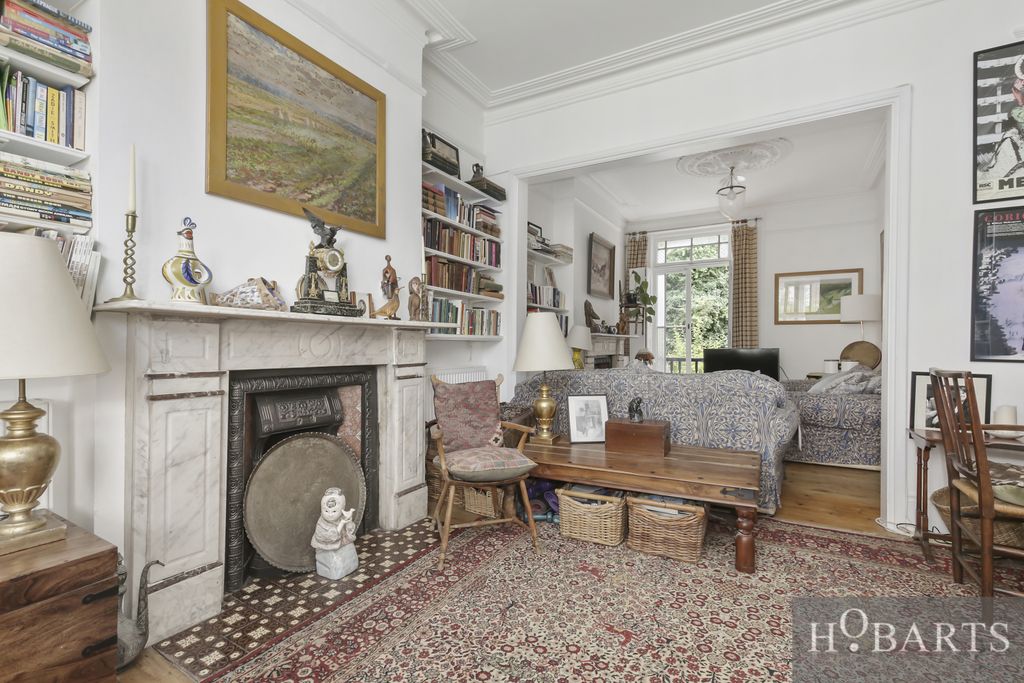 Property photo 3 of 17 Gallery