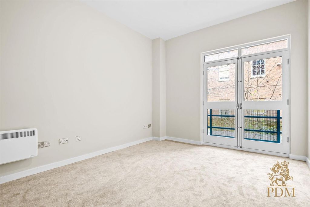 Property photo 1 of 16 Apt 5 Lexington Place, 7 Plumptre Street Nottingha