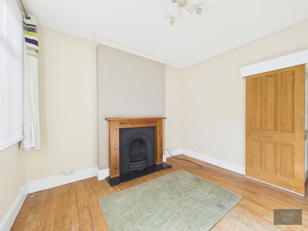 Property photo 3 of 15 Cam05192G0-Pr0368-Still001