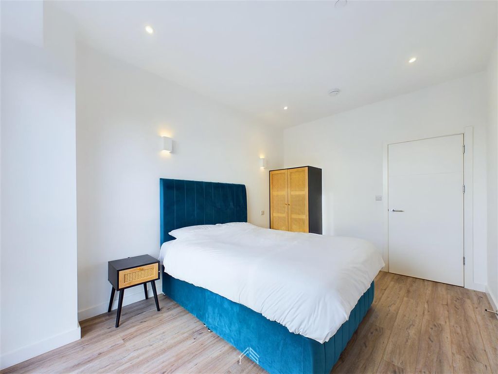 Property photo 3 of 11 4.Jpg
