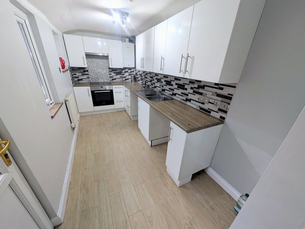 Property photo 3 of 7 Pxl_20260119_092032062~2