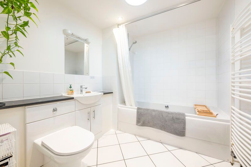 Additional image 6 of 1 bed flat for saleHigh Street, Heathfield TN21