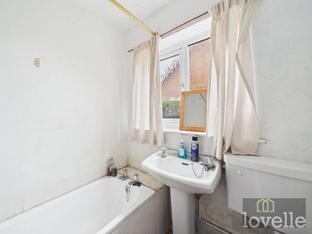 Property photo 3 of 3