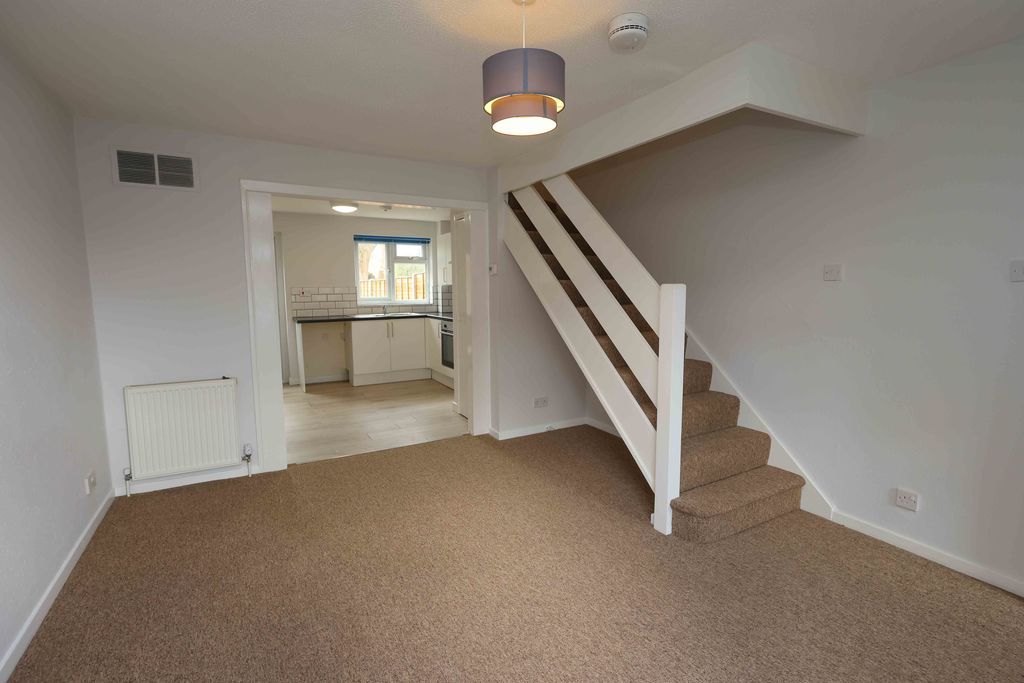 Property photo 2 of 9 Sitting Room