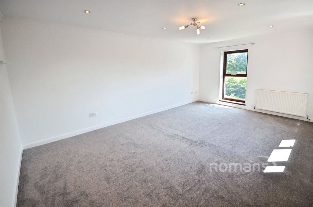 Property photo 2 of 17 Picture No. 09