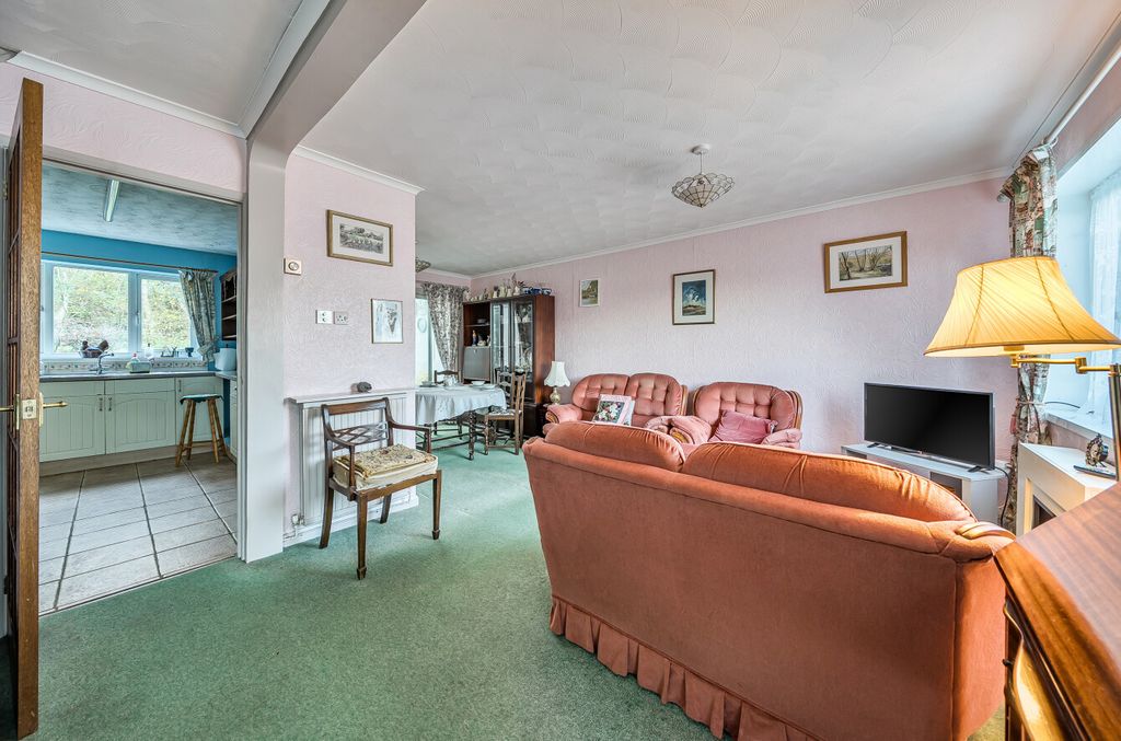 Property photo 3 of 14 1381728-10-691c78...