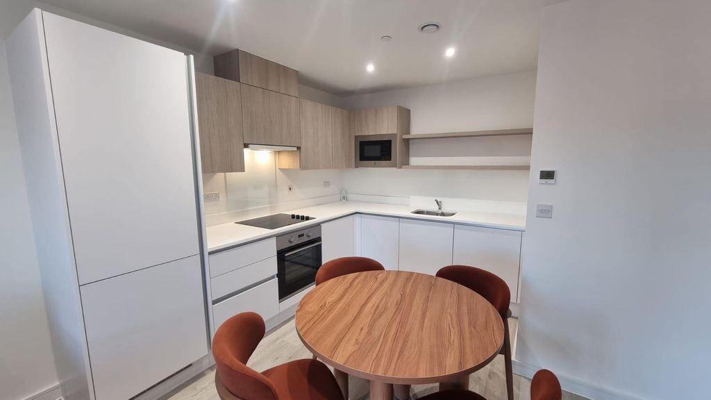 Property photo 2 of 14 Image