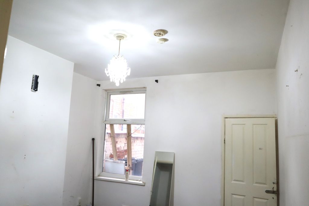 Property photo 3 of 30