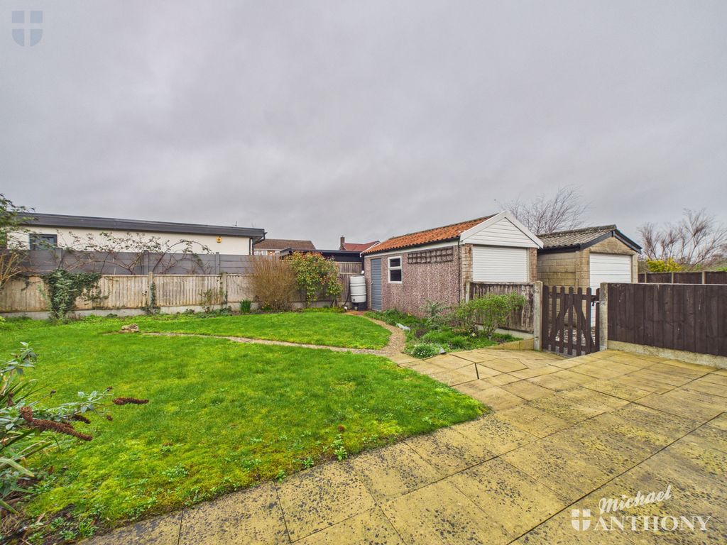 Property photo 3 of 9 Cam03218G0-Pr0926-Still006