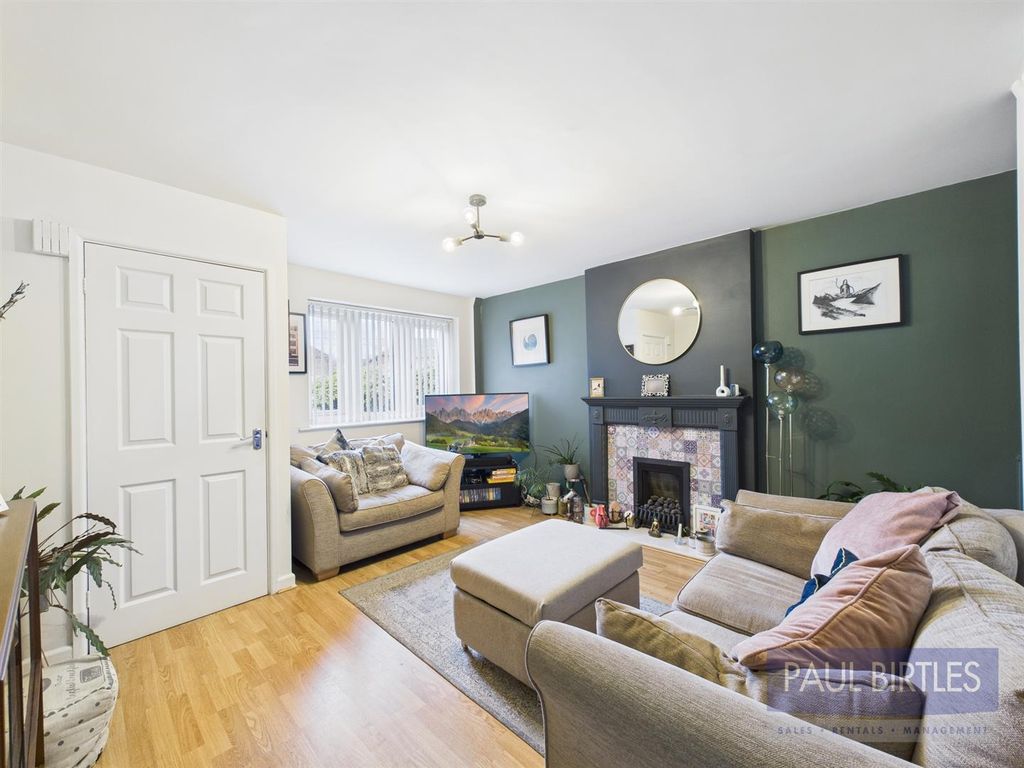 Property photo 3 of 18 Cam01301G0-Pr0715-Still001.Jpg