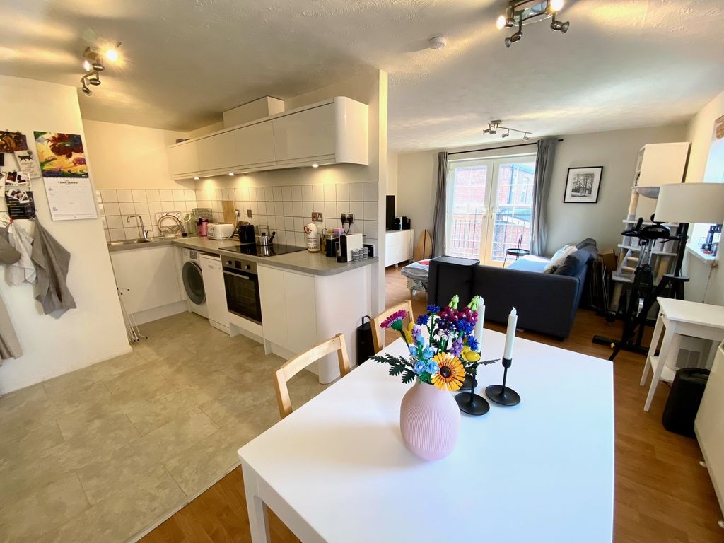 Property photo 2 of 13