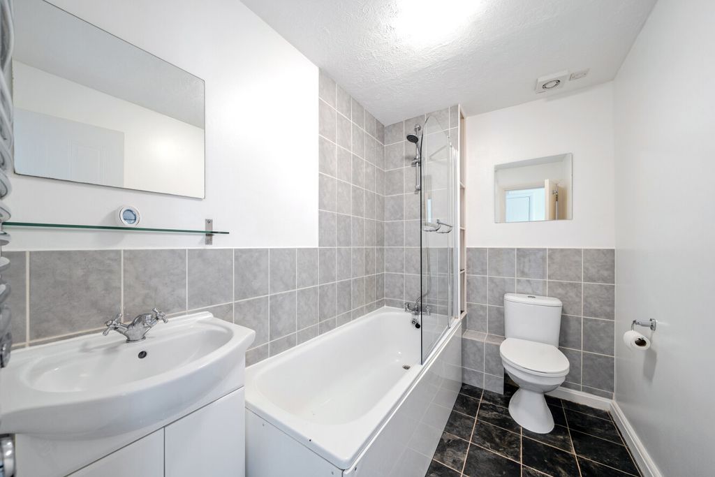 Property photo 3 of 15 1453183-6-69Fcab3...