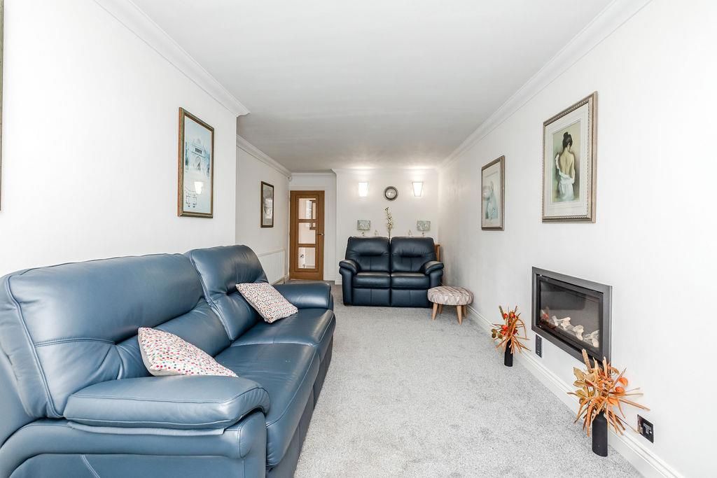 Property photo 2 of 10 B.Lo.Jpg