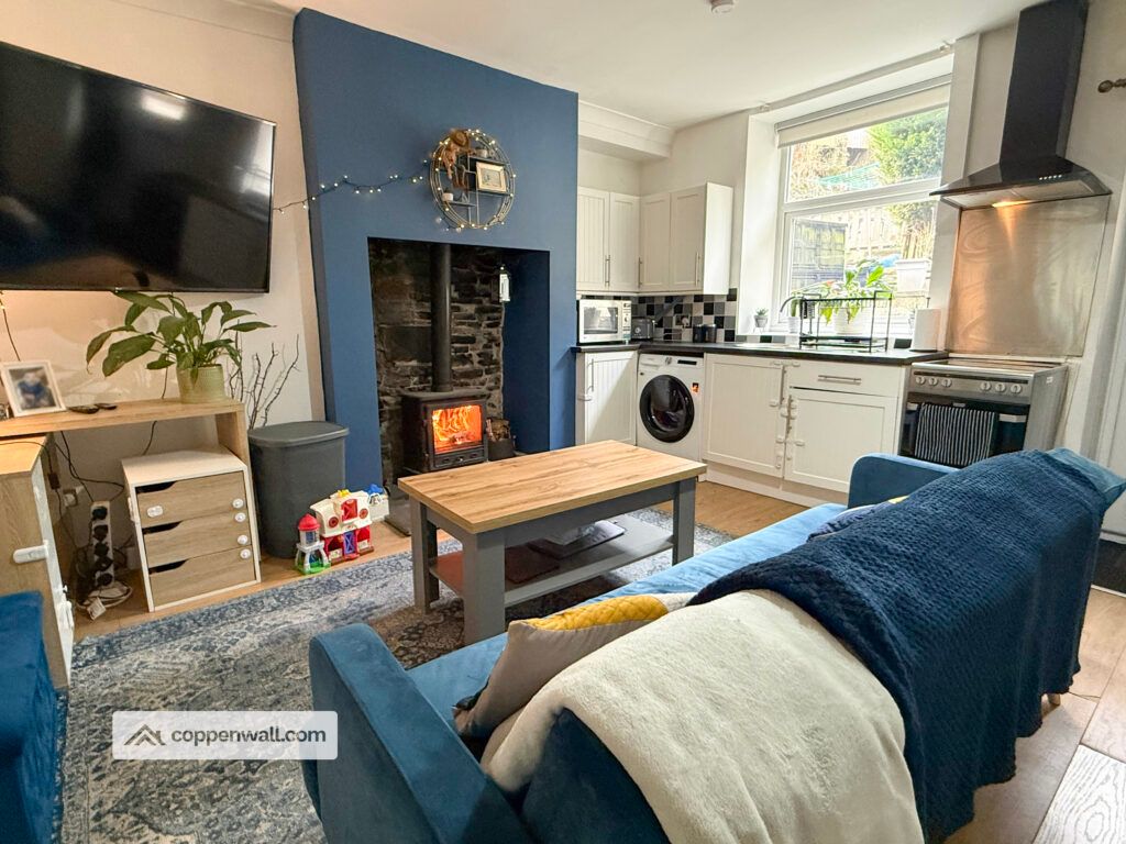 Property photo 2 of 20