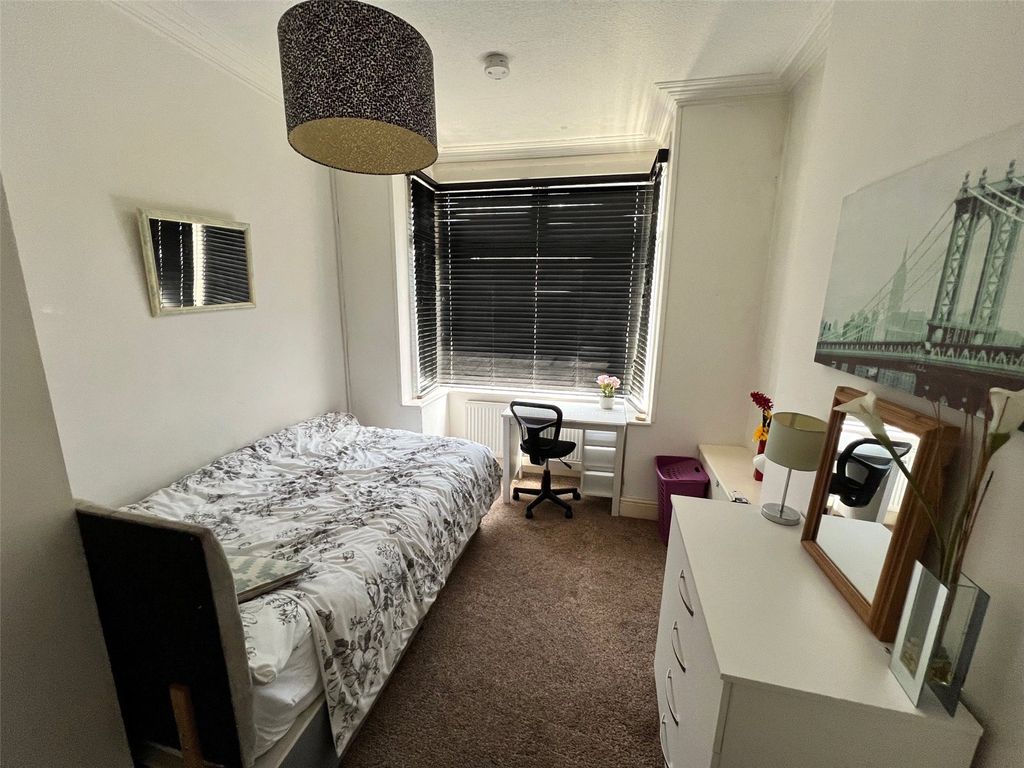 Property photo 3 of 9 Picture No. 06